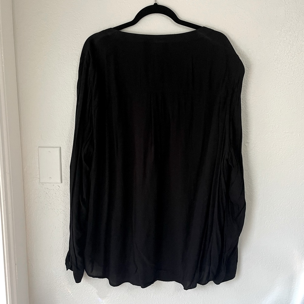 Torrid Georgette Pull Over Button Up - image 2